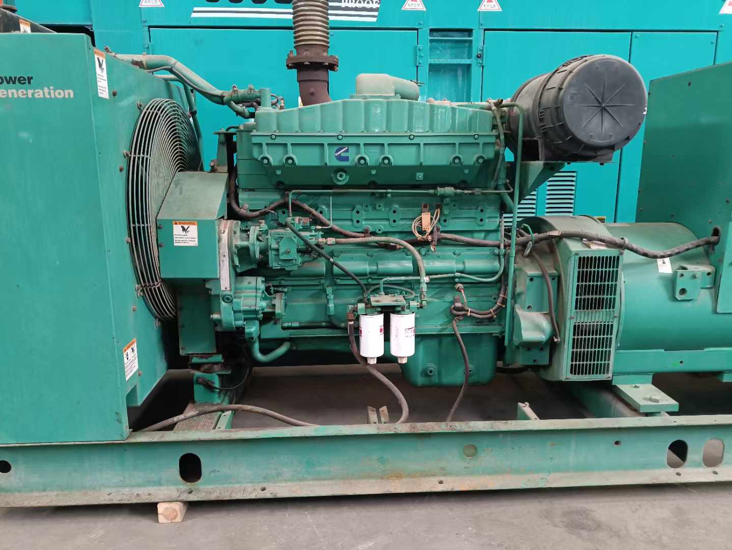 延长过载会对 600kW 柴油发电机组造成哪些损害？
