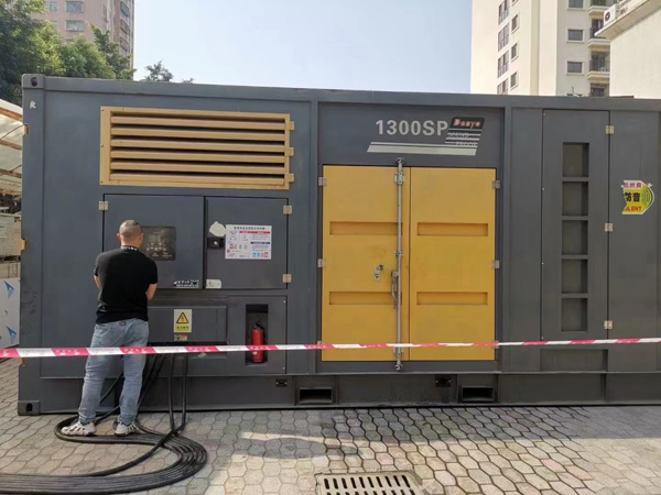 延长500KW发电机组冬季应该配多大的启动电瓶？